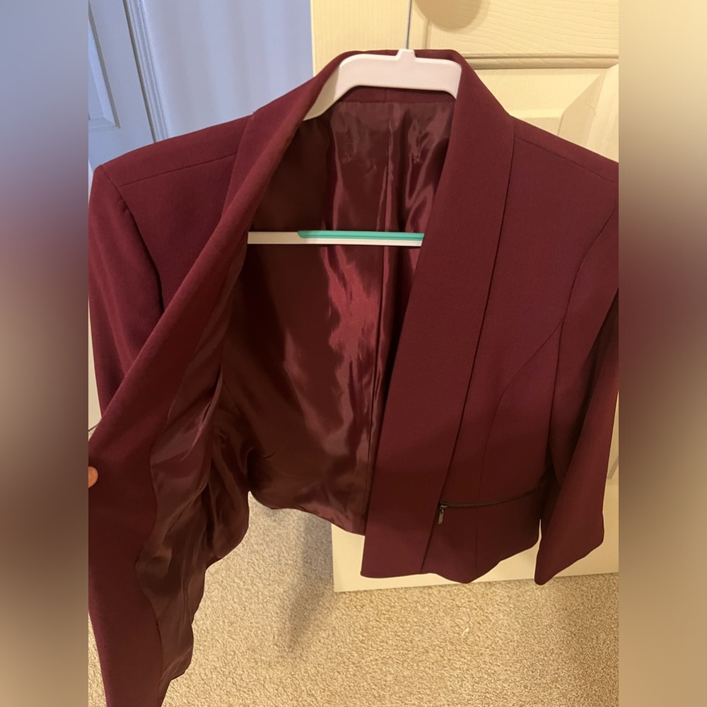 Maroon blazer - Picture 4 of 4